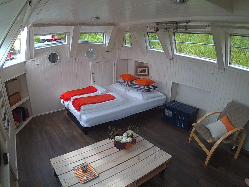 Peniche Nidd Hotell Dannemarie  Rum bild